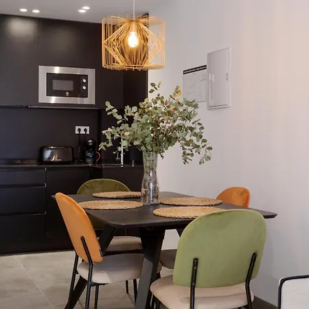 Daire Edificio Botanica Centro By Renthas